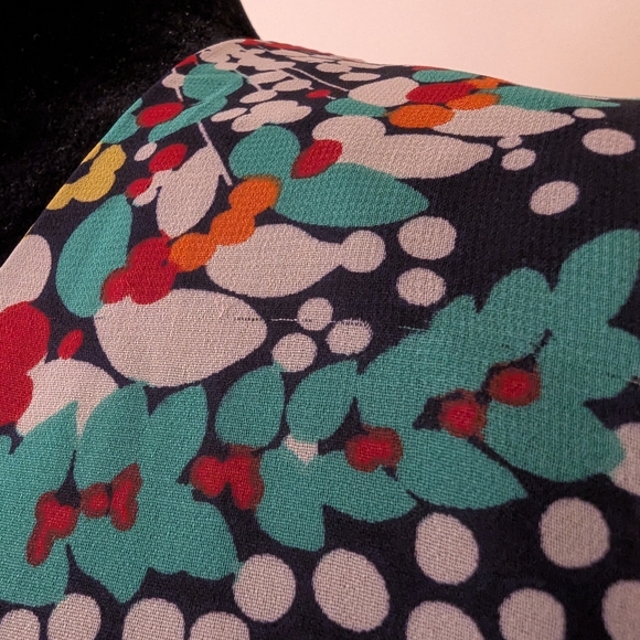 Nanette Lepore Women's 100% Silk Floral Navy Wrap Dress Size 2 Resort 2012 - Picture 11 of 11